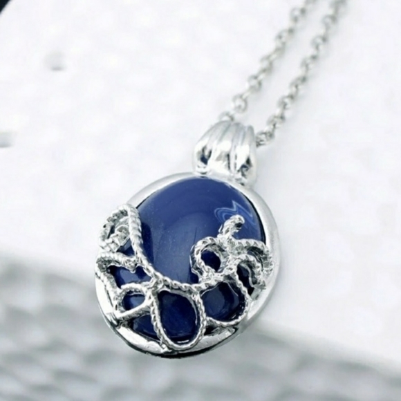 NEW The Vampire Diaries Katherine Necklace - Picture 4 of 5